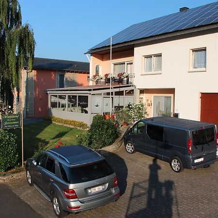 Weinfelderhof Hotel Krov Exterior photo